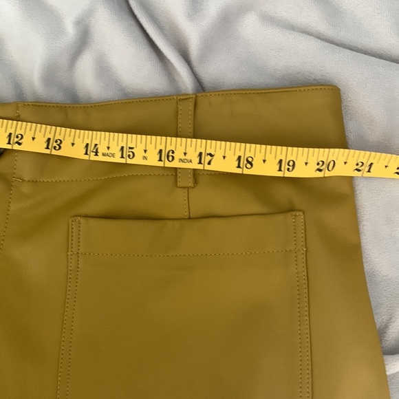 ANTHROPOLOGIE MAEVE COLETTE CROPPED WIDE LEG PANTS PEA GREEN 20W WIDE LEG VEGAN - Picture 4 of 9